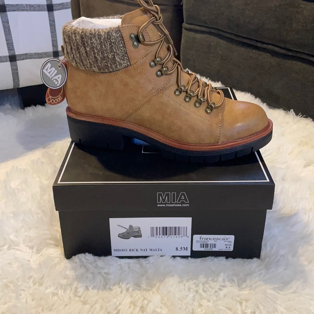 New boots 8.5